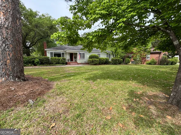184 S 3rd St, Cochran, GA 31014