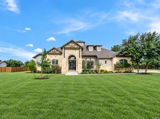 558 James Way, Castroville, TX 78009