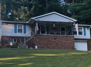 497 Sapps Run Rd, Fairmont, WV 26554