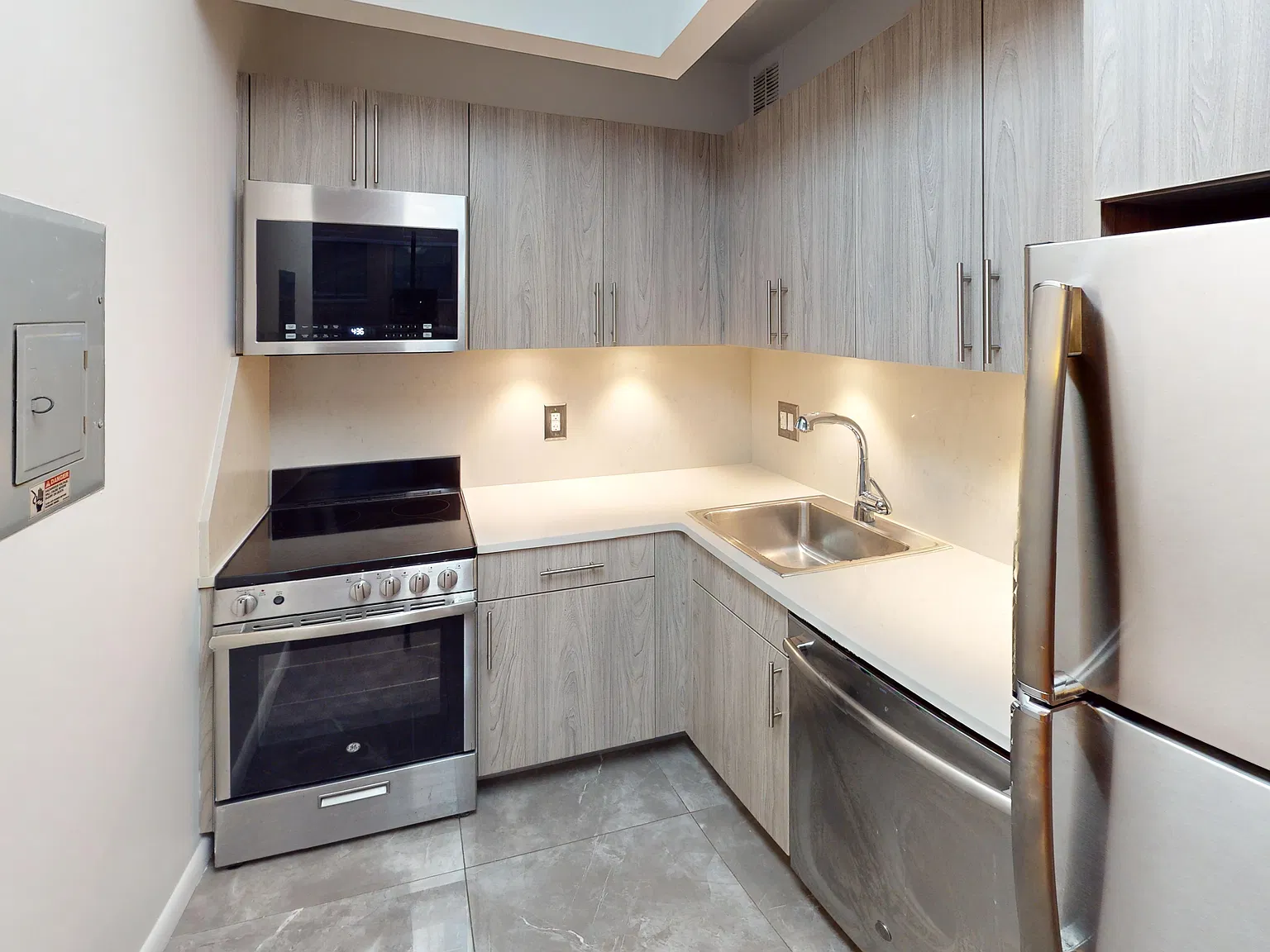 121 Reade Street — Photo 4