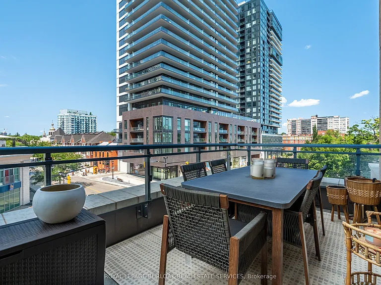 2060 Lakeshore Rd #304 — Photo 1