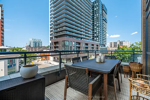 2060 Lakeshore Rd #304 Photo 1