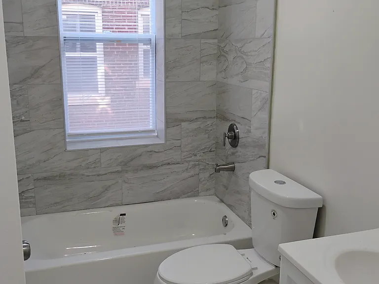 5909 Cates Ave #2W — Photo 9