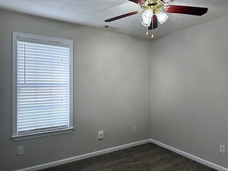 2034 Elm Grove Ln — Photo 5