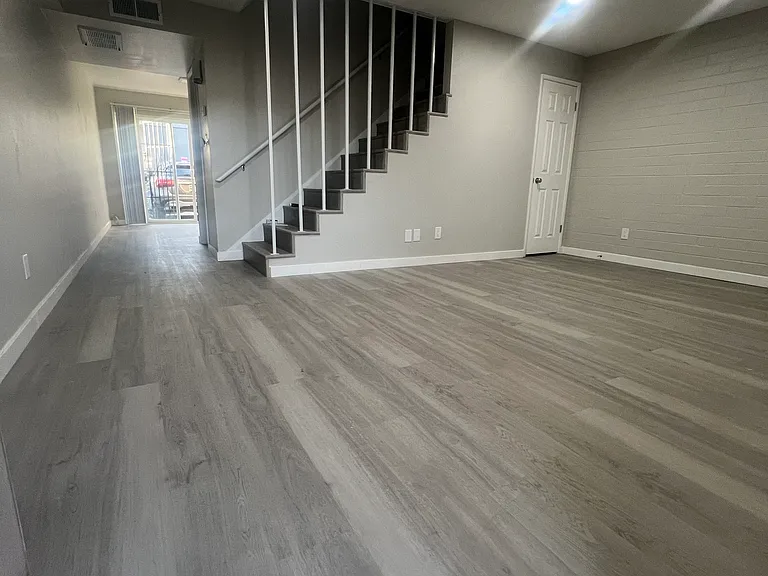 6565 N 19th Ave #10 — Photo 4