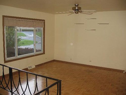 3rd image of 7705 Larchwood Ln