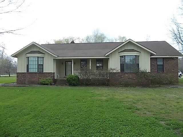 1st image of 123 Walking Horse Ln