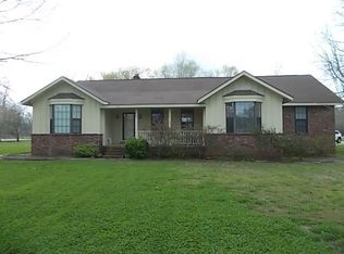 123 Walking Horse Ln, Greenville, MS 38701