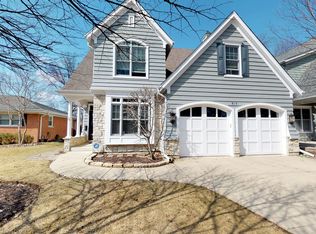 514 S Wille St, Mount Prospect, IL 60056