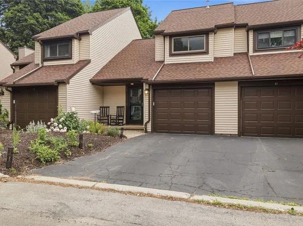 39 Menlo Pl, Rochester, NY 14620