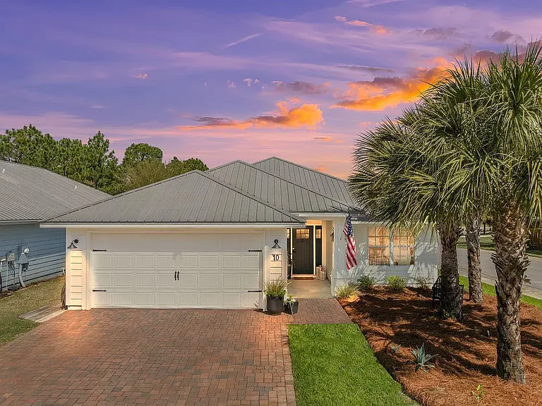 10 Golden Eagle Ct — Photo 2