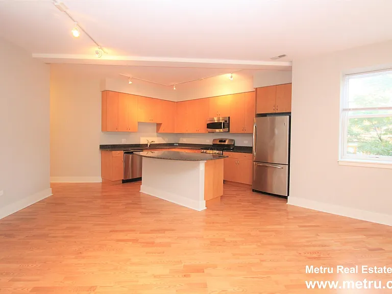 1870 N Winnebago Ave #2D — Photo 6