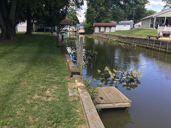 3rd image of 15060 Township Road 403