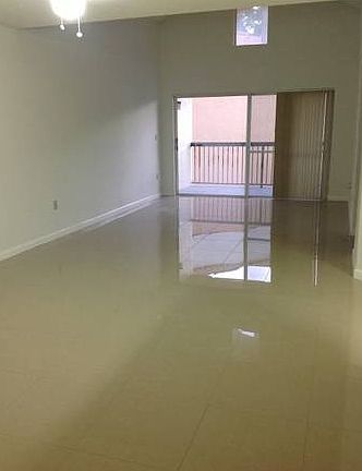 5th image of 6284 NW 186th St APT 215