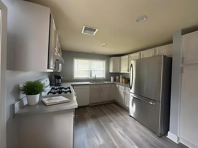 609 Melody Dr — Photo 4