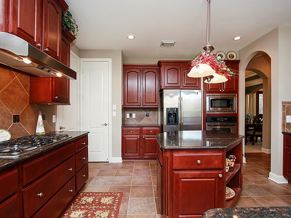 4th image of 1702 Glen May Park Dr