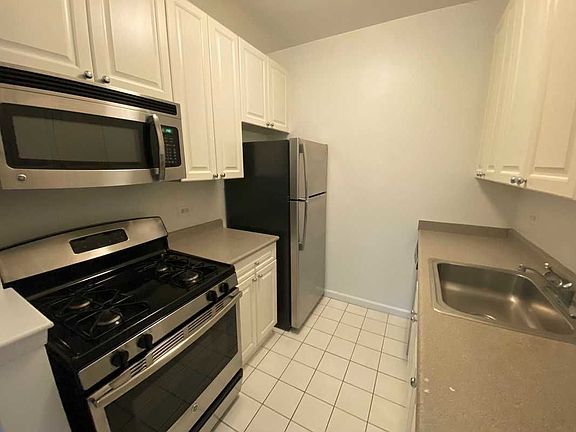 5th image of 75 W 100th St #8J