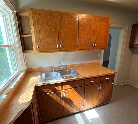 5th image of 433 Keswick Ave