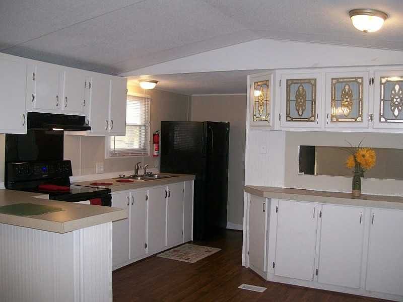 1st image of 111 E Sourwood Dr