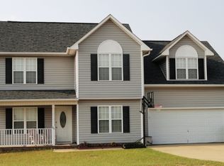 36 Lansing Ct E, Sanford, NC 27332