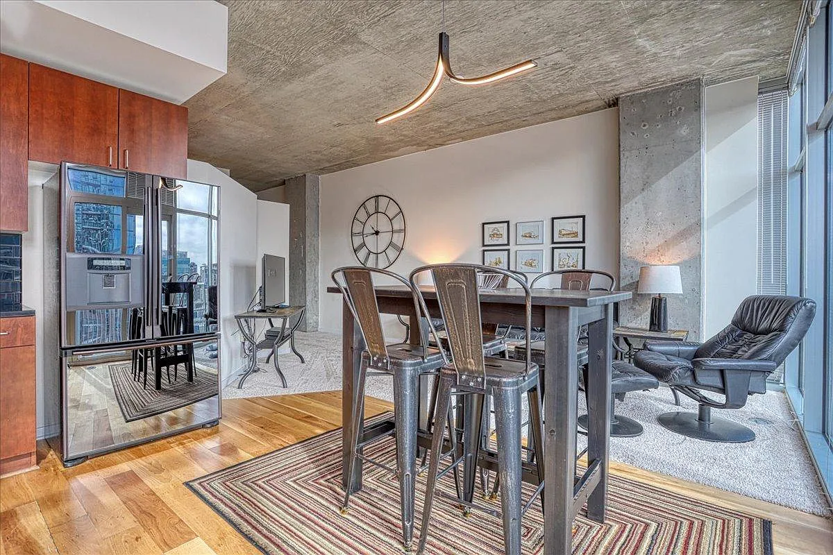 1 bed, 729 sqft, $2,700 — Photo 4