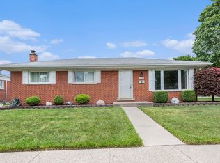 733 N Hawthorne St, Westland, MI 48185