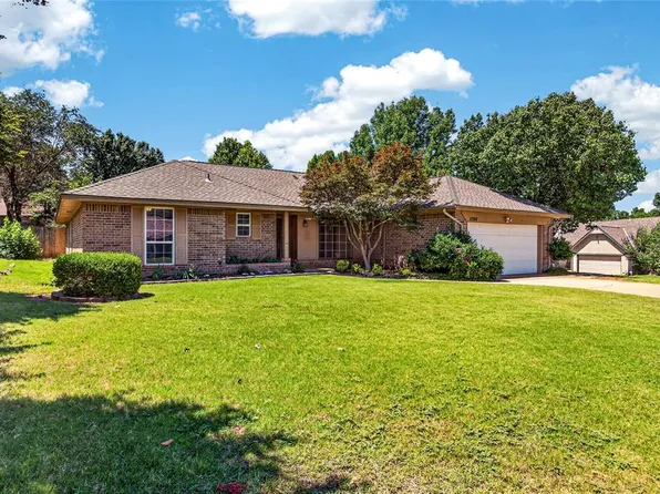 1200 Rockwood Dr, Edmond, OK 73013