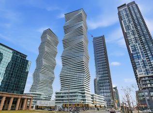 3900 Confederation Pkwy #1811, Mississauga, ON L5B 0K7