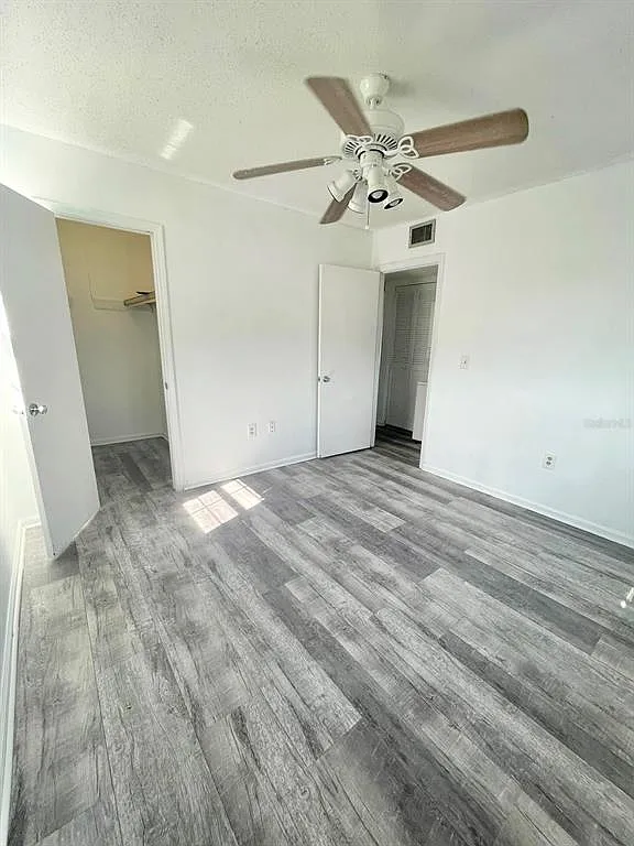2 bed, 2.0 bath, 831 sqft, $1,300 — Photo 4
