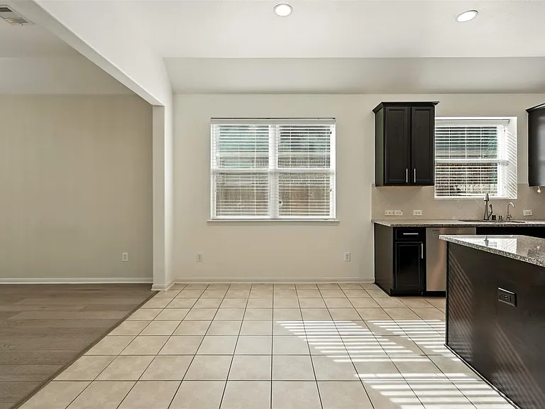 9219 Gilbert Hollow Dr — Photo 19