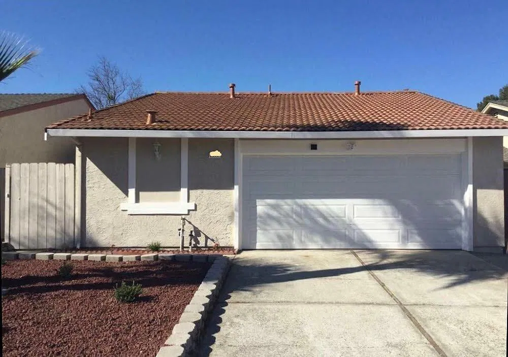 2448 Sequoia Dr — Photo 1