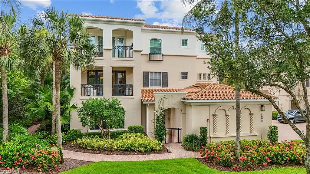 3 bed, 2.0 bath, 2420 sqft, $24,000 — Photo 1