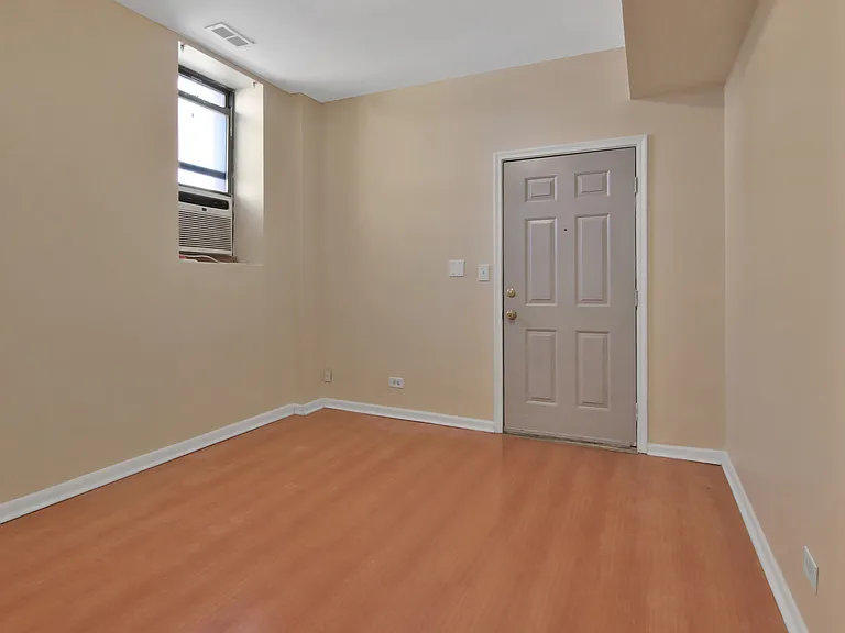 3800 S Emerald Ave #1R — Photo 10