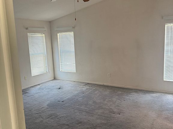 4th image of 34055 W Diamond Dr