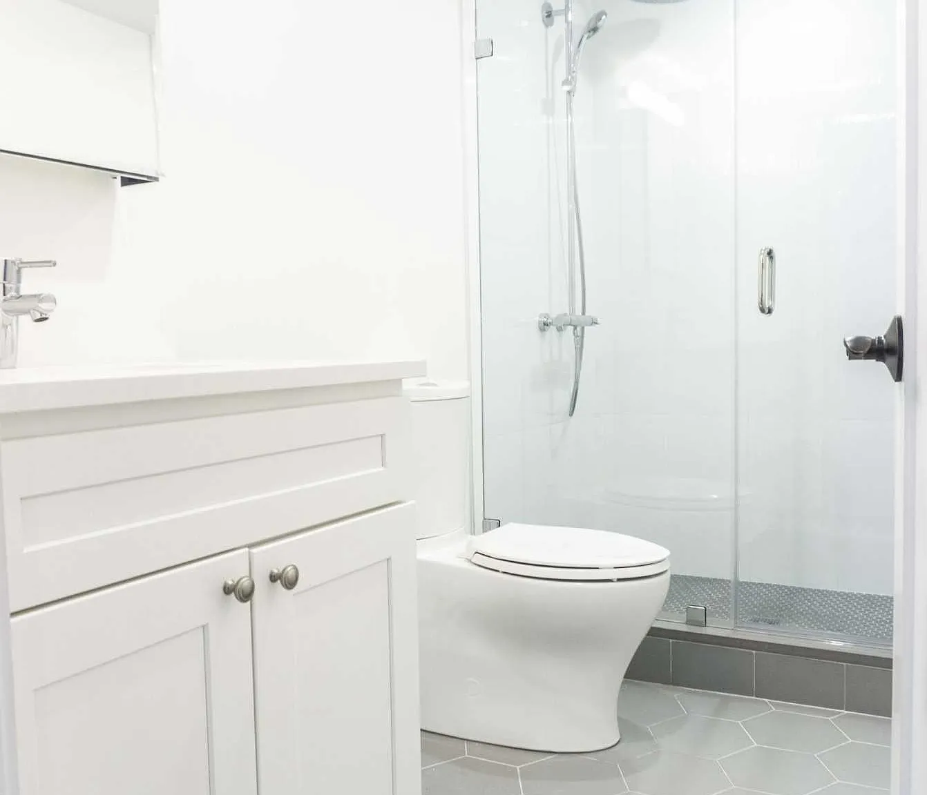 3 bed, 2.5 bath, $5,595 — Photo 2