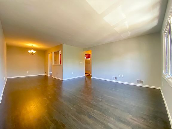 2nd image of 214 Giffords Ln #2F