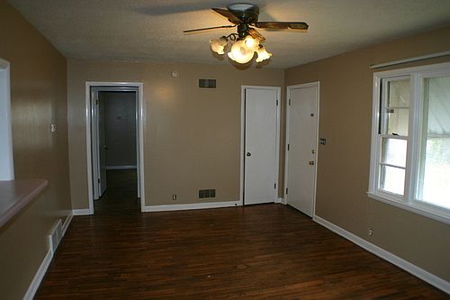 2nd image of 2434 SE Virginia Ave