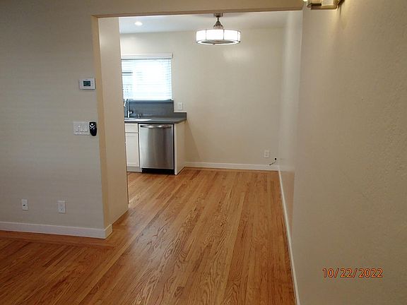 5th image of 1416 Laurel St #2