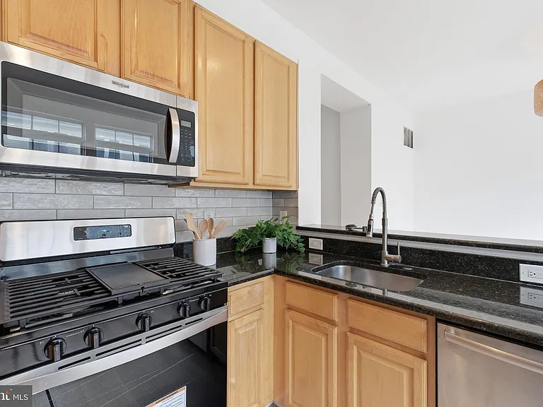 4067 Fountainside Ln — Photo 19