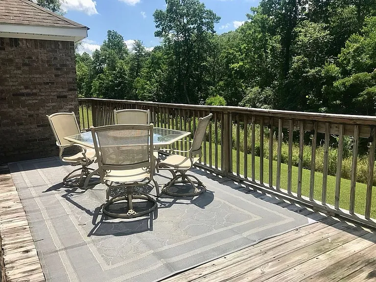 108 Timberbrook Dr — Photo 3