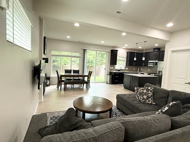 14018 44th Dr SE #A — Photo 10