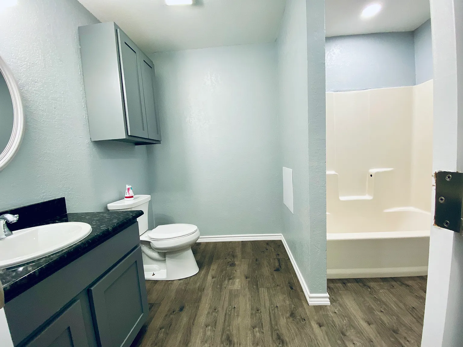 2 bed, $1,600 — Photo 3