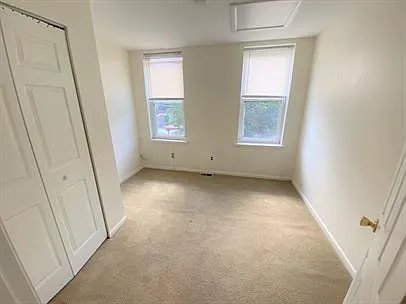 514 14th St NE — Photo 17