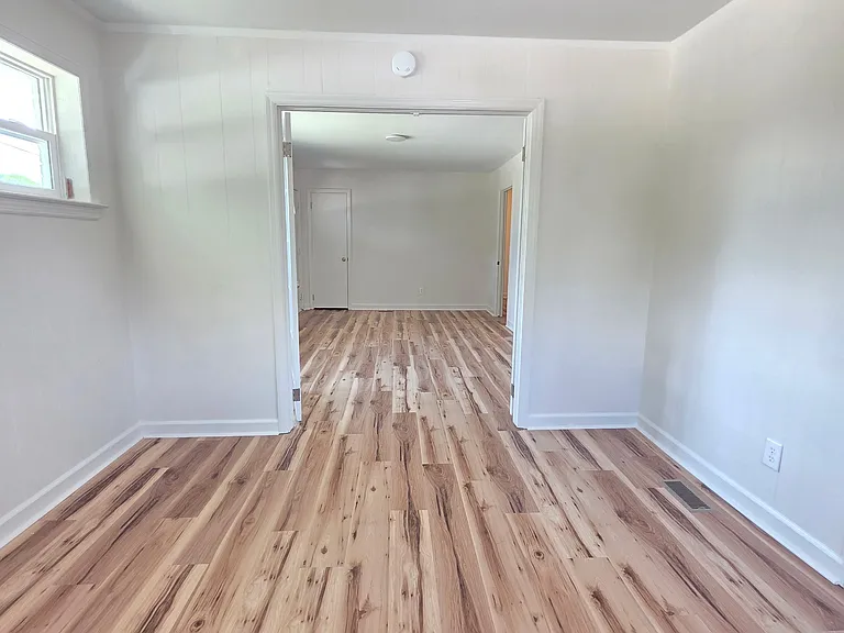 1414 Hazel St — Photo 5