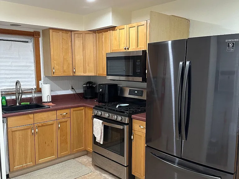 240 Oakhurst Rd — Photo 4