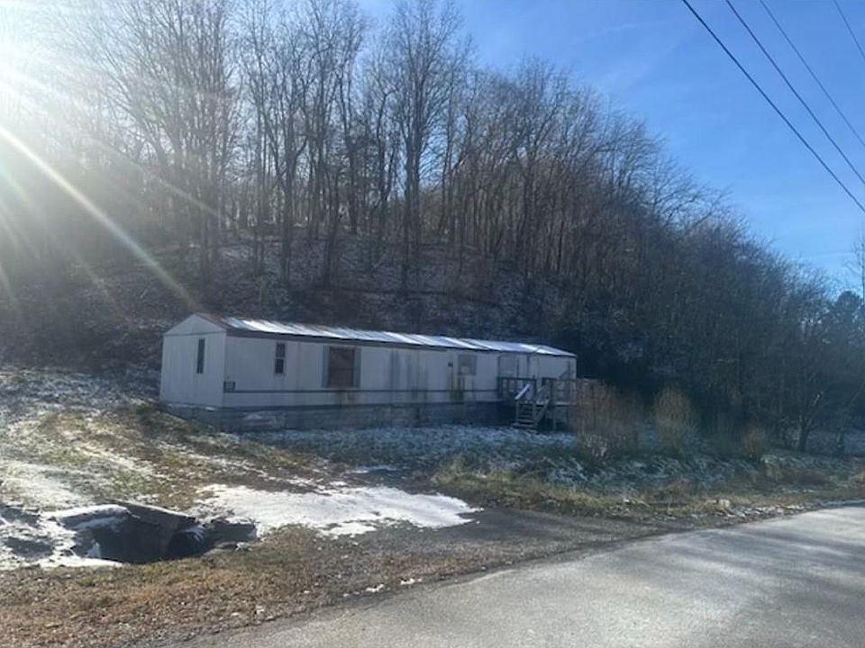 2nd image of 156 Oxford St