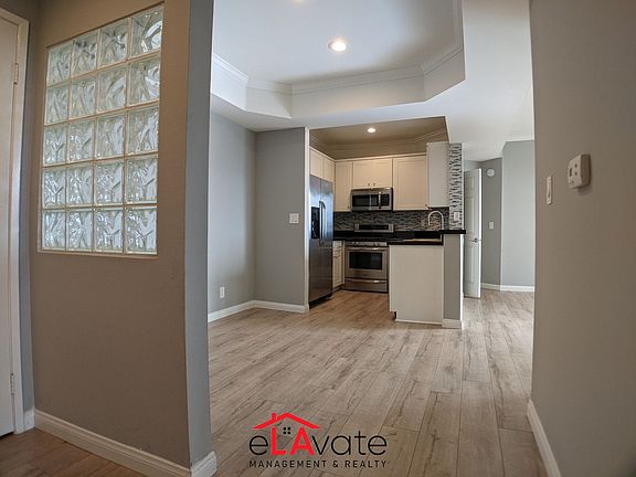 4th image of 8819 Harratt St #2B-2Ba