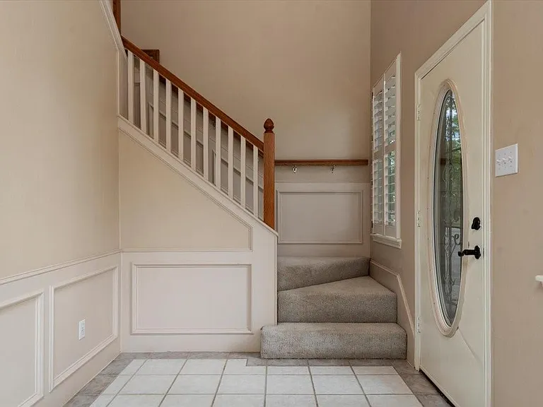 14151 Buckingham Ln — Photo 14
