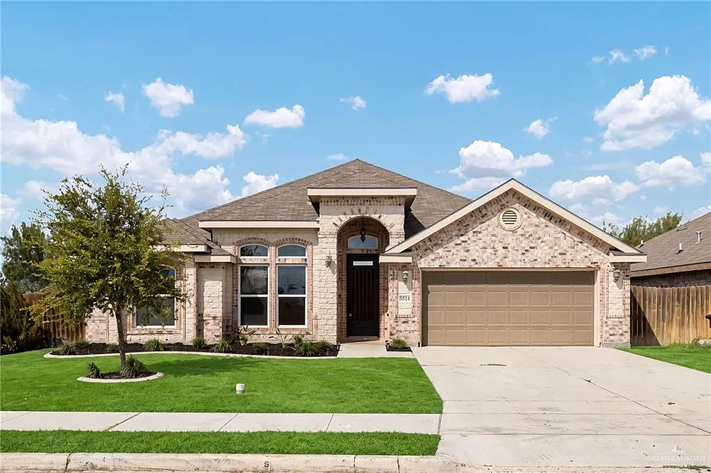 3 bed, 2.5 bath, 2167 sqft, $2,500 — Photo 1
