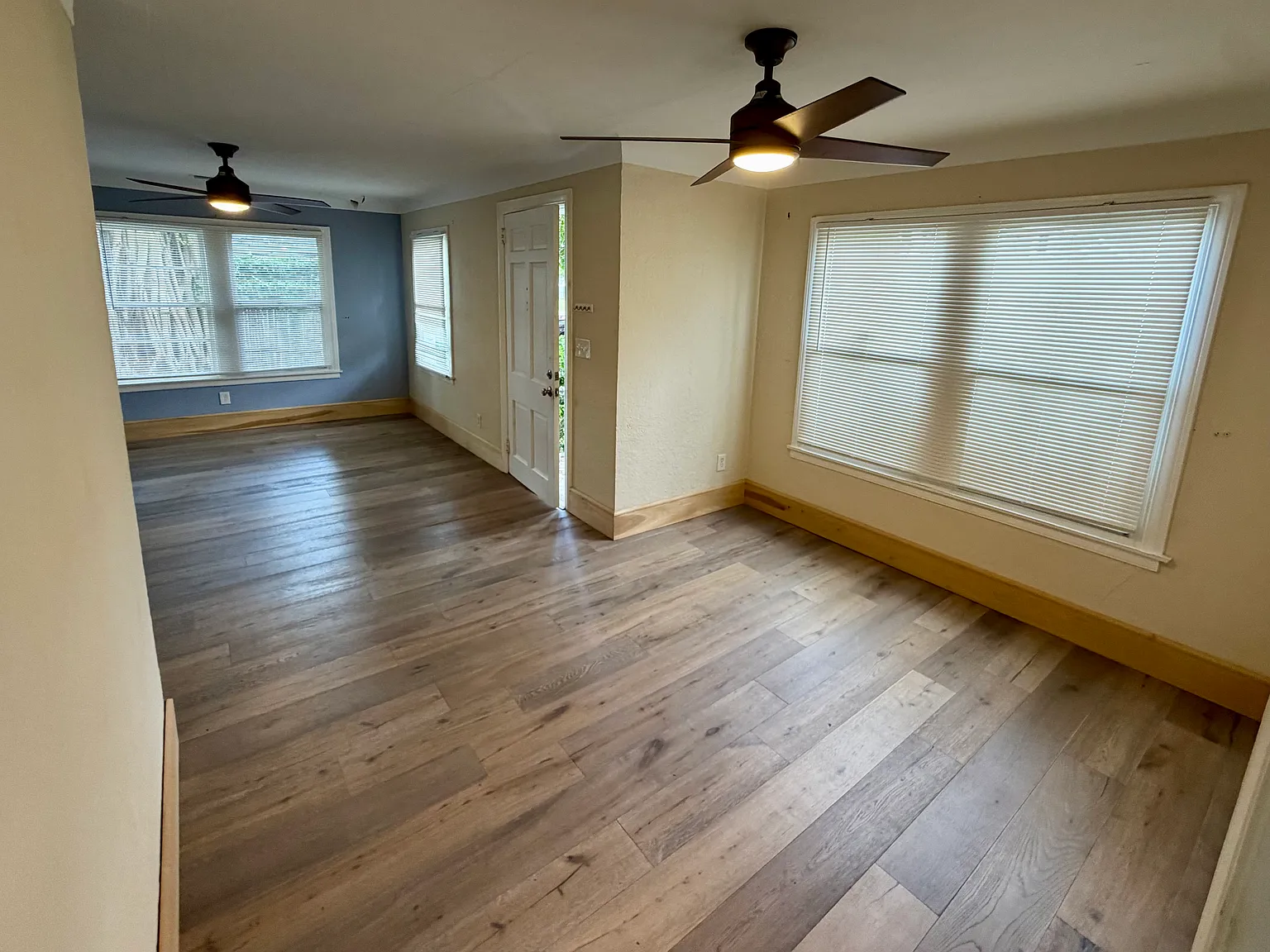2 bed, 934 sqft, $2,350 — Photo 4